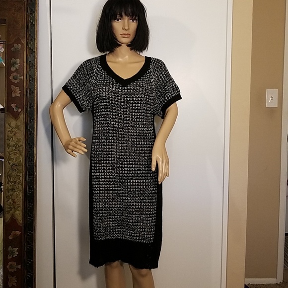 Extra Touch Dresses & Skirts - 🔥3 for $15🔥Extra Touch Sweater Dress